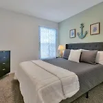 Bikini Bottom - 4 Bed Disney Pool Home